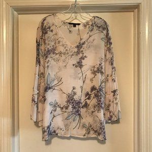 Zac and Rachel bell sleeve tunic top